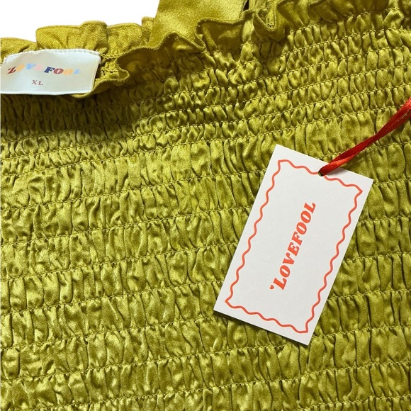 Green Smocked Ruffled Tank Top - Picture 3 of 5